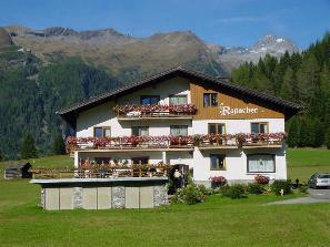 Haus Ranacher im Sommer